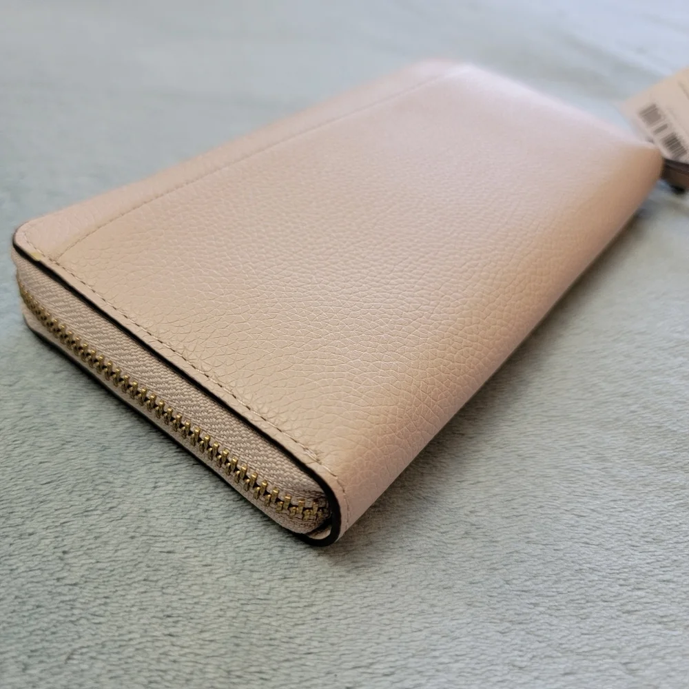 Kate Spade NWT Warm Beige Pebbled Leather Large Neda Studded Zip Wallet NWT